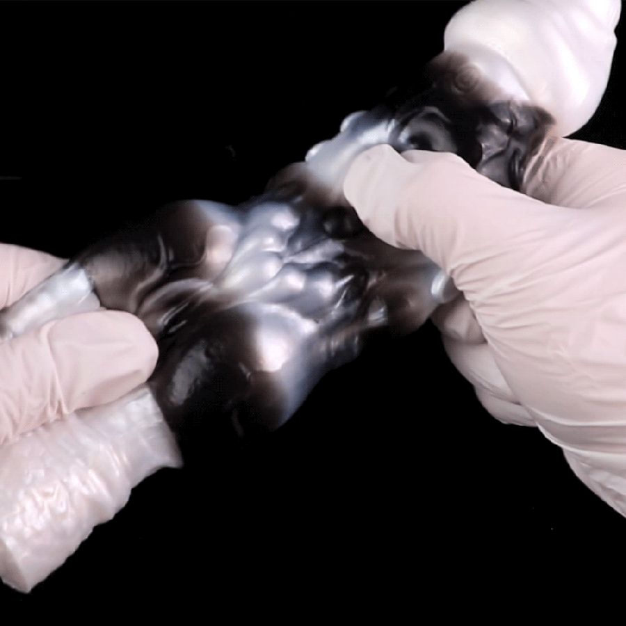 💎 Fantasy Horse Vibrating Wearable Penis Sleeve