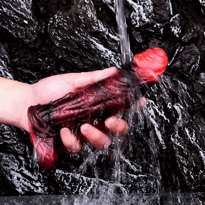 Kavan Crimson Cock Sleeve – Stretchable, Lifelike, Intense