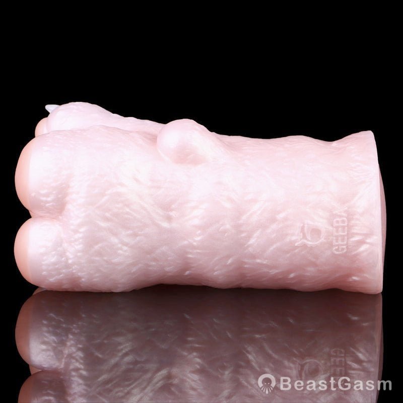 🐻 Bear Paw Masturbator – Tight, Soft, Totally Dangerous - BeastGasm