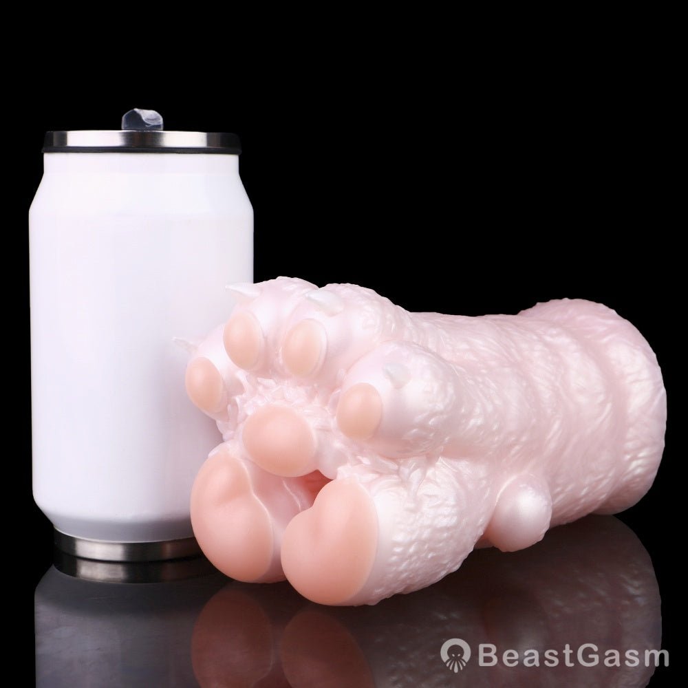 🐻 Bear Paw Masturbator – Tight, Soft, Totally Dangerous - BeastGasm