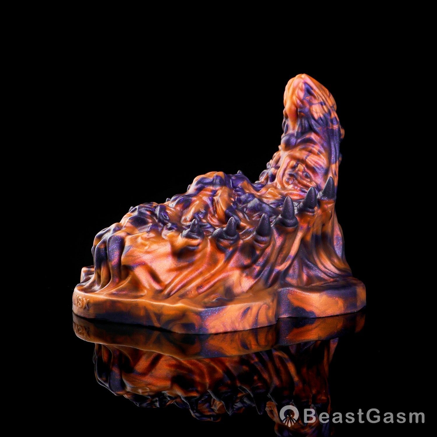 🫅🏼Broodhugger Queen Vyrana Wearable Grinding Sex Toy - BeastGasm
