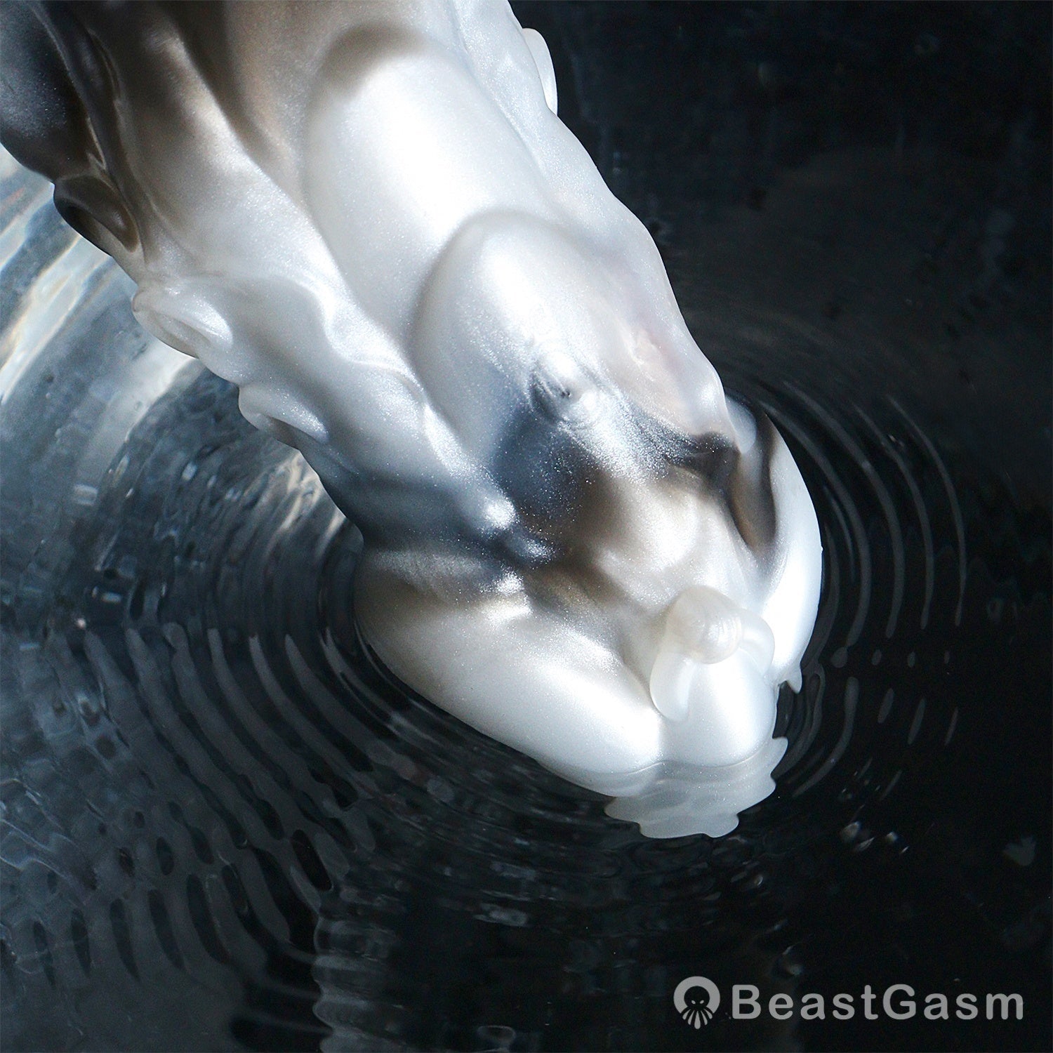 🐦‍🔥 Dragon Scale Fantasy Vibrating Wearable Penis Sleeve - BeastGasm