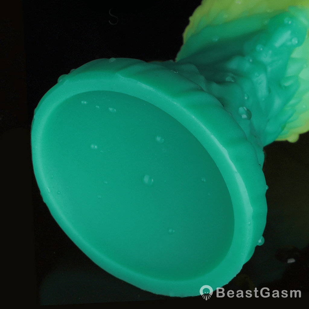 🍏 Eye of the Dragon Plug – Glow Silicone Fantasy Toy - BeastGasm