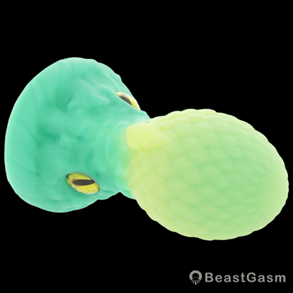 🍏 Eye of the Dragon Plug – Glow Silicone Fantasy Toy - BeastGasm