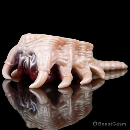 Facehugger Masturbator That Grips & Strokes - BeastGasm