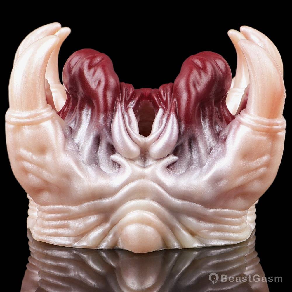 Facehugger Masturbator That Grips & Strokes - BeastGasm