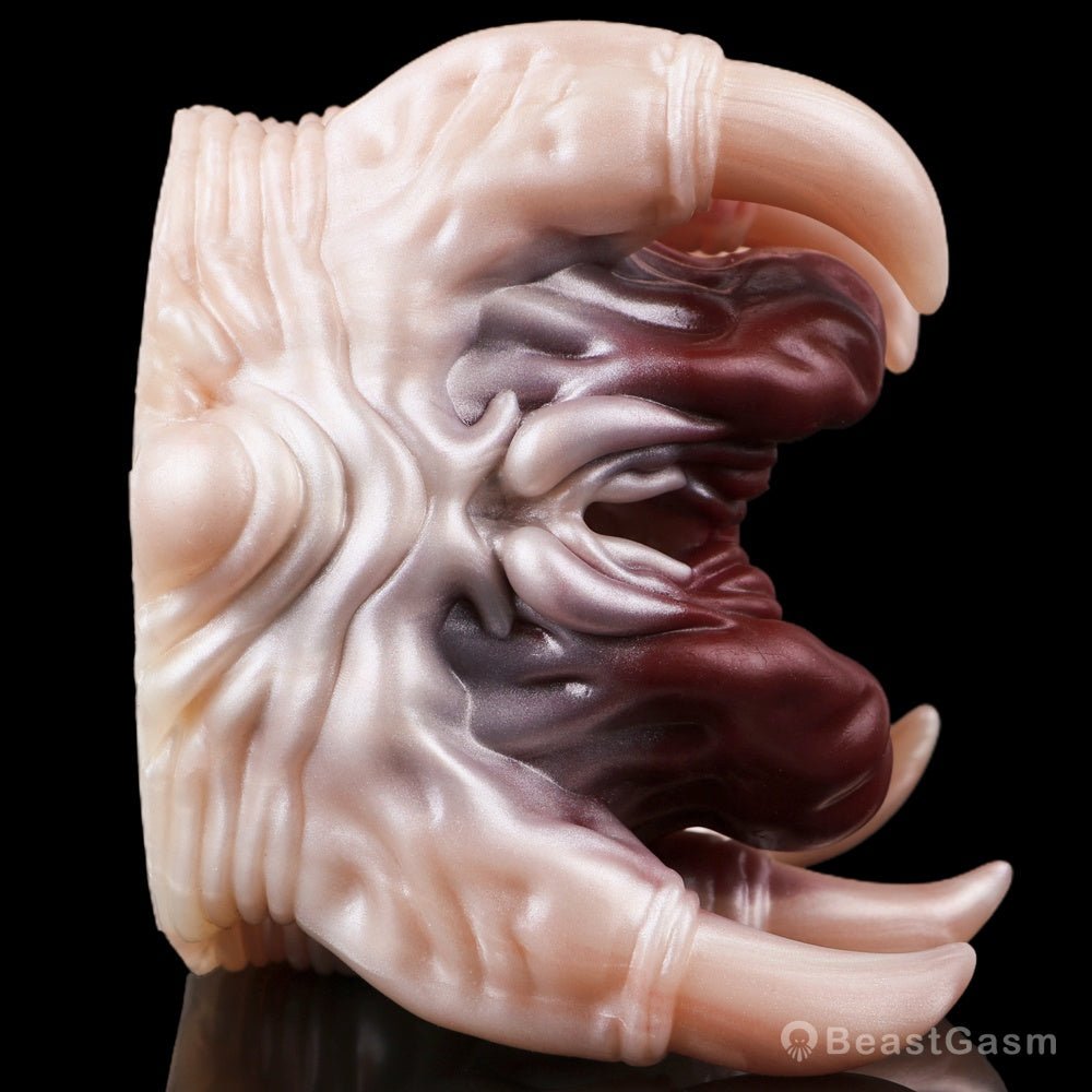 Facehugger Masturbator That Grips & Strokes - BeastGasm