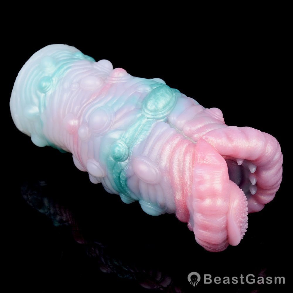 👅 Monster Oral Sex Pocket Pussy: Realistic Big Mouth Massager - BeastGasm