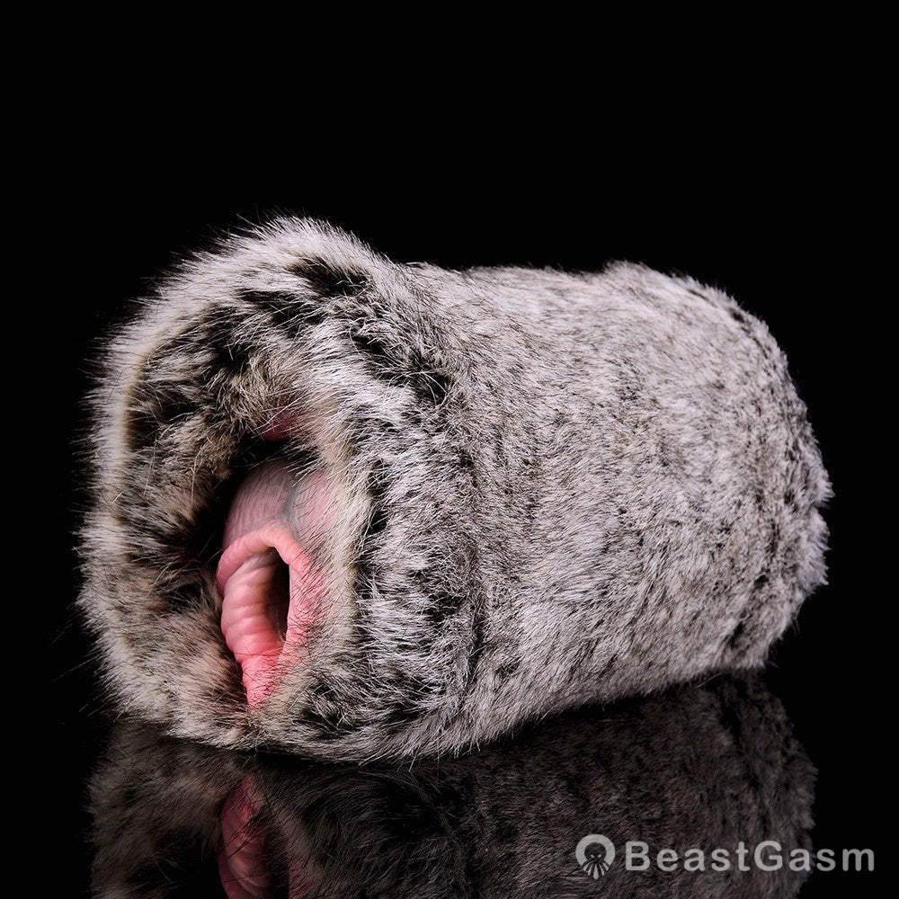 Moonlit Hunter Penetrable - BeastGasm