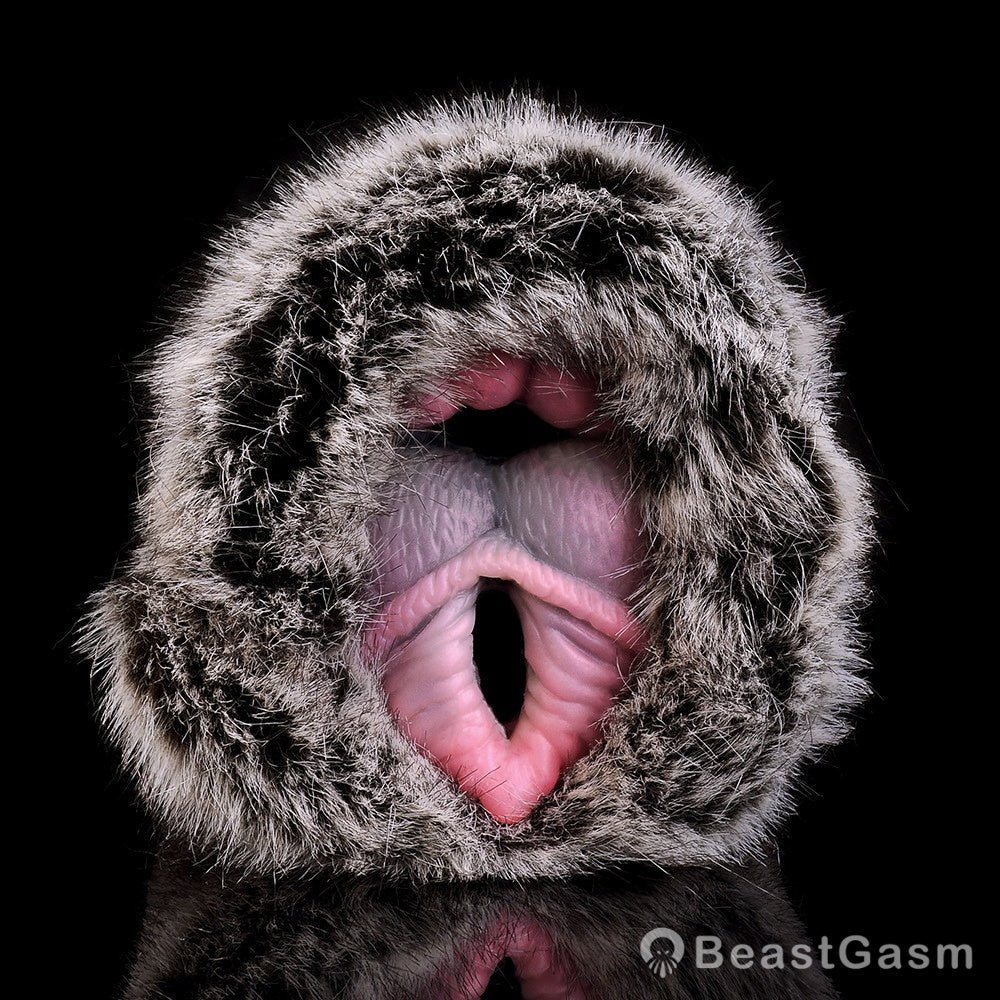 Moonlit Hunter Penetrable - BeastGasm