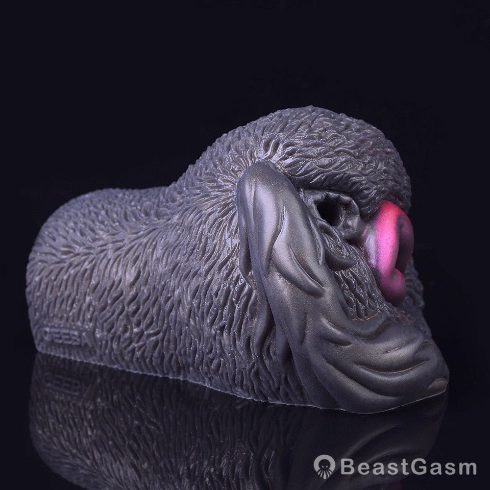 🐮 Wild Howl – Dual-Hole Animalistic Vibrating Masturbator - BeastGasm
