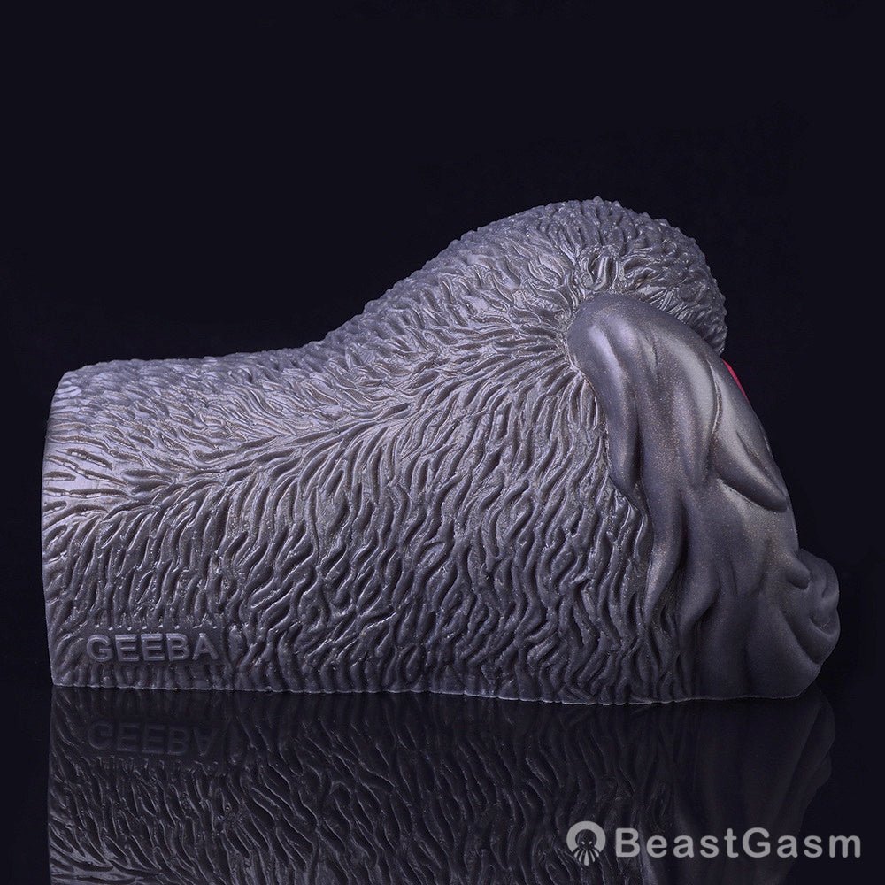 🐮 Wild Howl – Dual-Hole Animalistic Vibrating Masturbator - BeastGasm
