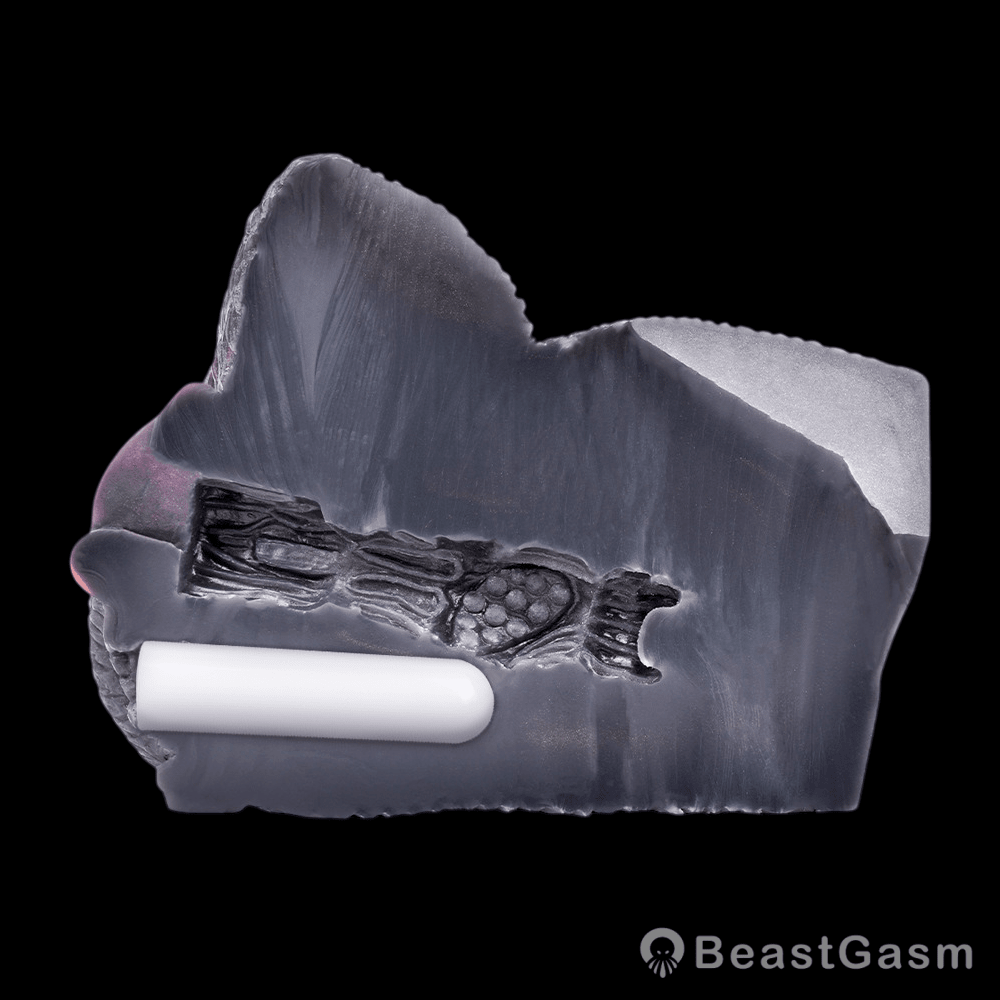 🐮 Wild Howl – Dual-Hole Animalistic Vibrating Masturbator - BeastGasm
