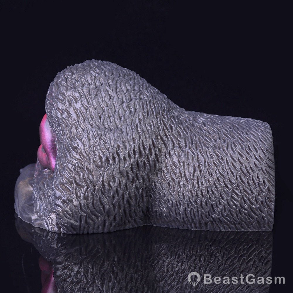 🐮 Wild Howl – Dual-Hole Animalistic Vibrating Masturbator - BeastGasm